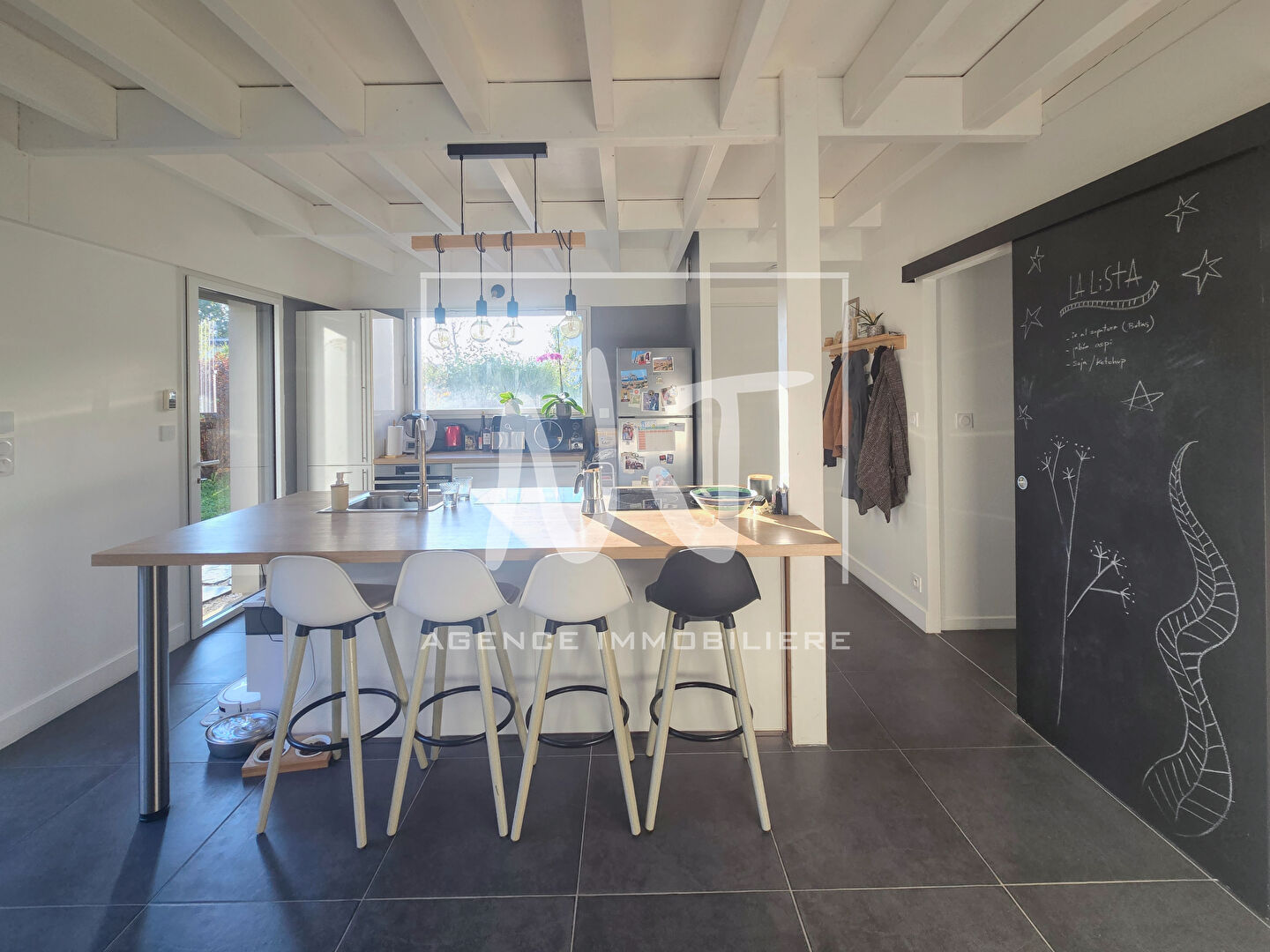 Photo Maison d'habitation 4 chambre et 2  bureaux image 5/6