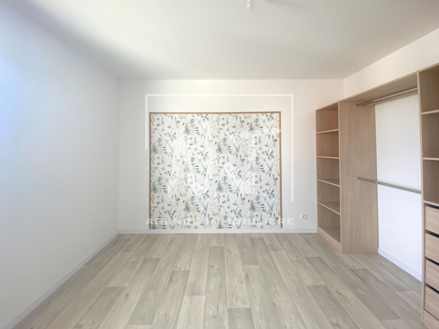 Photo Maison Trelaze avec jardin et garage image 5/6