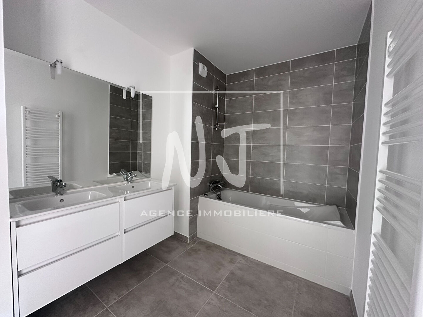 Photo Superbe Appartement T4 à Saint-Sylvain-d'Anjou image 6/6