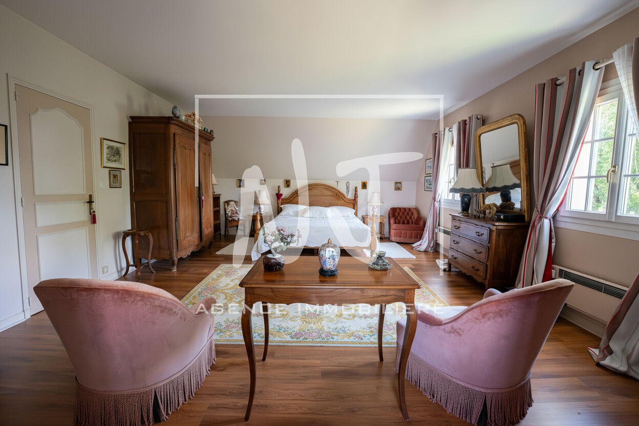 Photo Maison Blaison Saint Sulpice 7 pièce(s) 202.55 m2 image 4/6