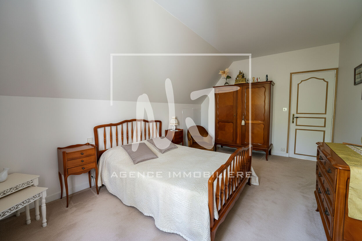 Photo Maison Blaison Saint Sulpice 7 pièce(s) 202.55 m2 image 5/6