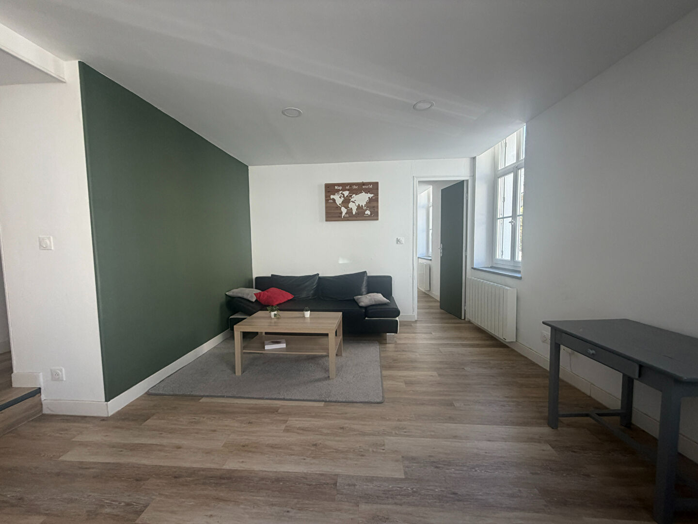 Photo 3