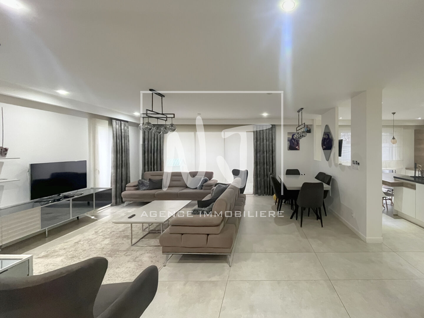 Agence immobilière de Nicole Joubert - Saint-Barthélemy-d'Anjou