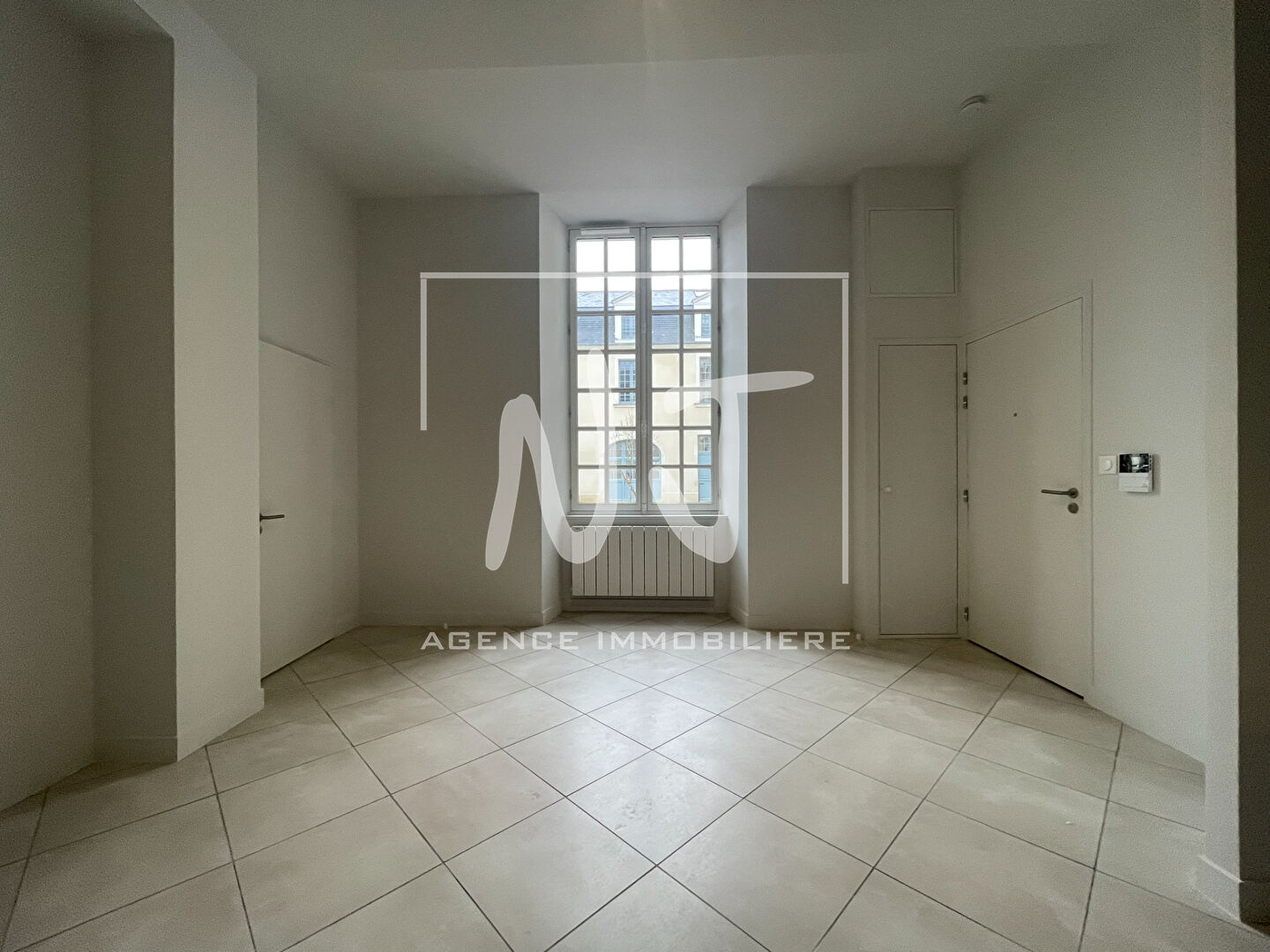 APPARTEMENT A LOUER AVEC 1 CHAMBRE DANS L&rsquo;HOTEL LE MAZURIER – ANGERS DOUTRE