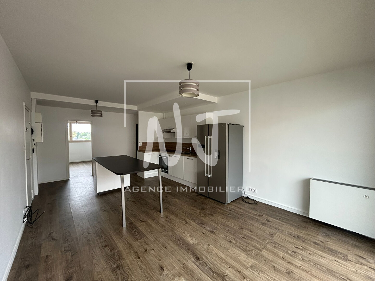 GRAND APPARTEMENT AVEC 5 CHAMBRES – LIGNE A TRAMWAY – ANGERS