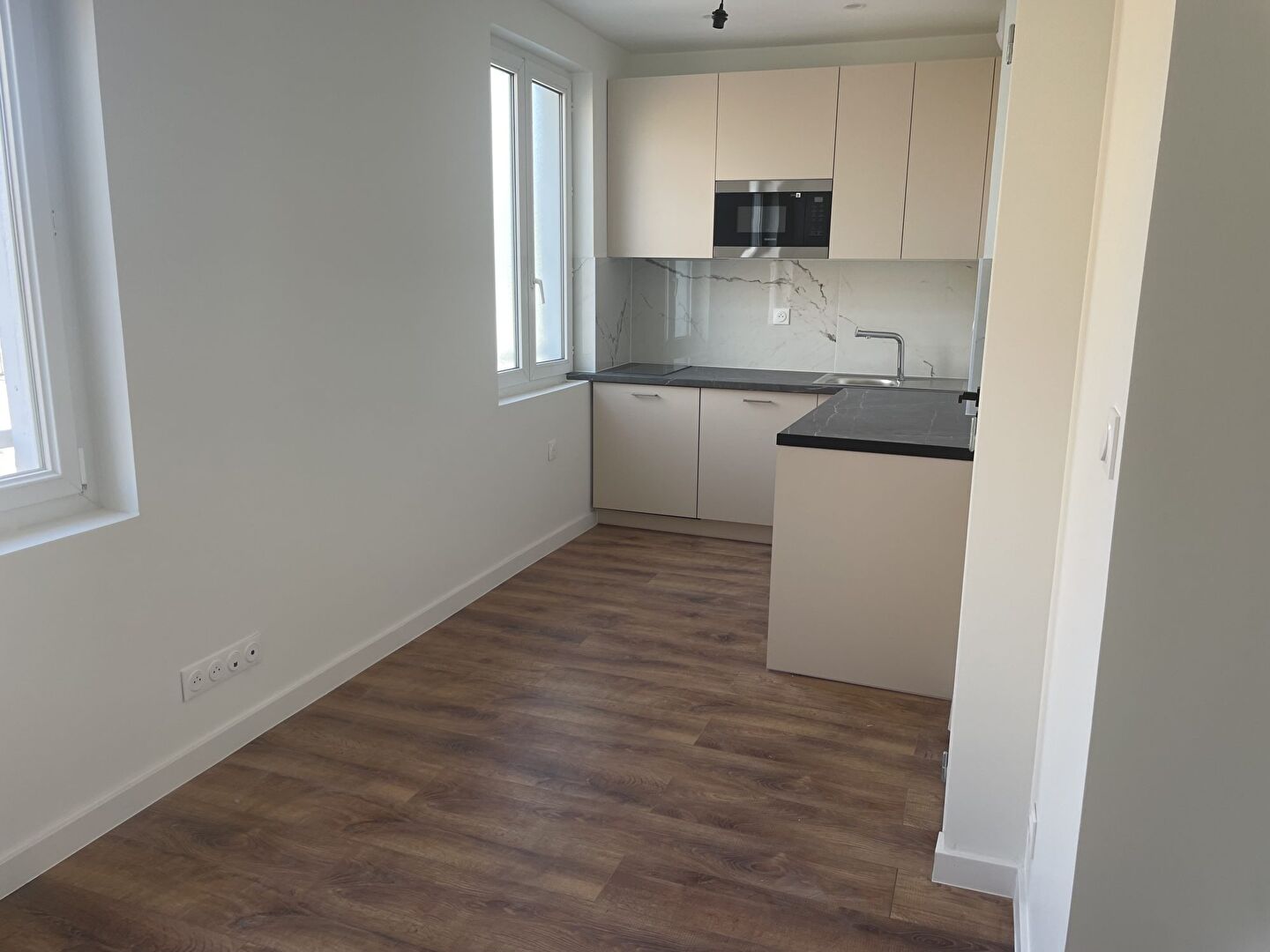 Studio Entièrement Rénové, Quartier Prisé