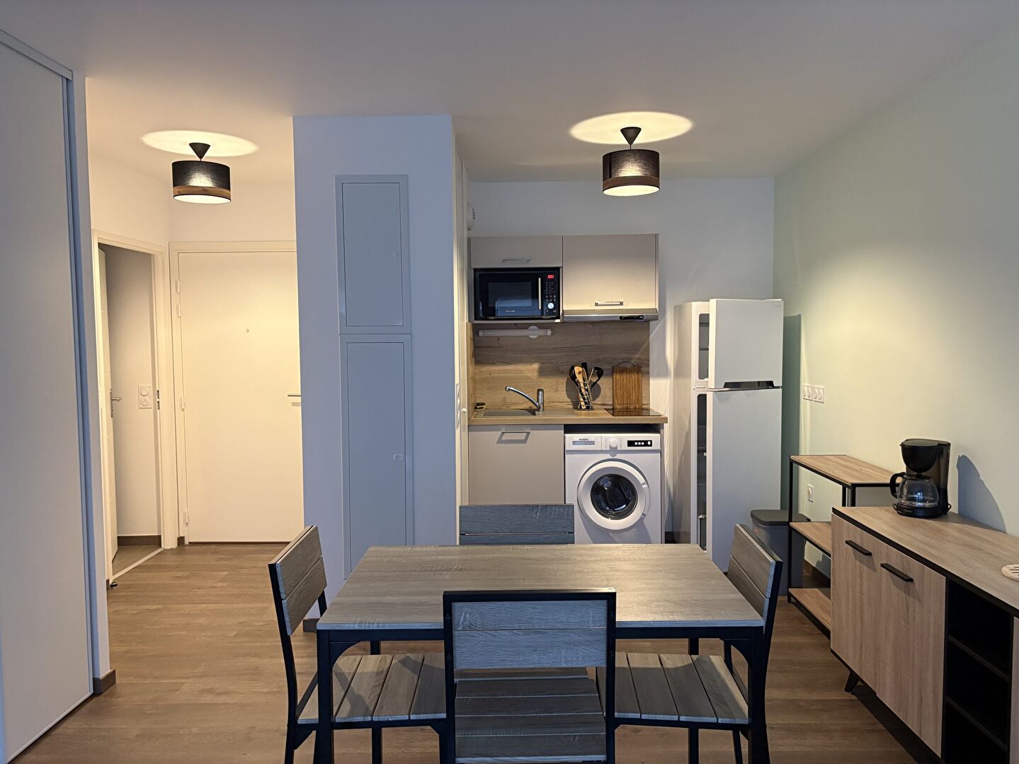 Appartement T2 meublé à louer au Mans, proche Jardin des Plantes