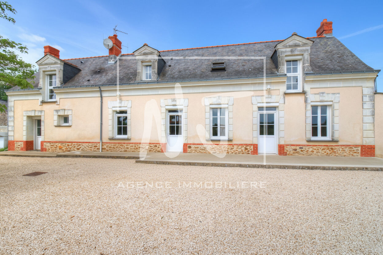 Longère 145m² La Ménitré