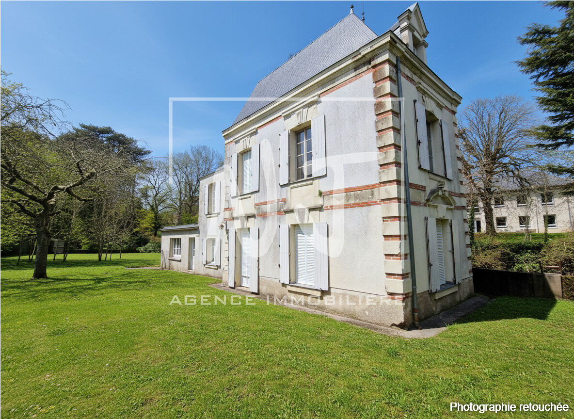 Maison à rénover sur SEGRE 165 m2
