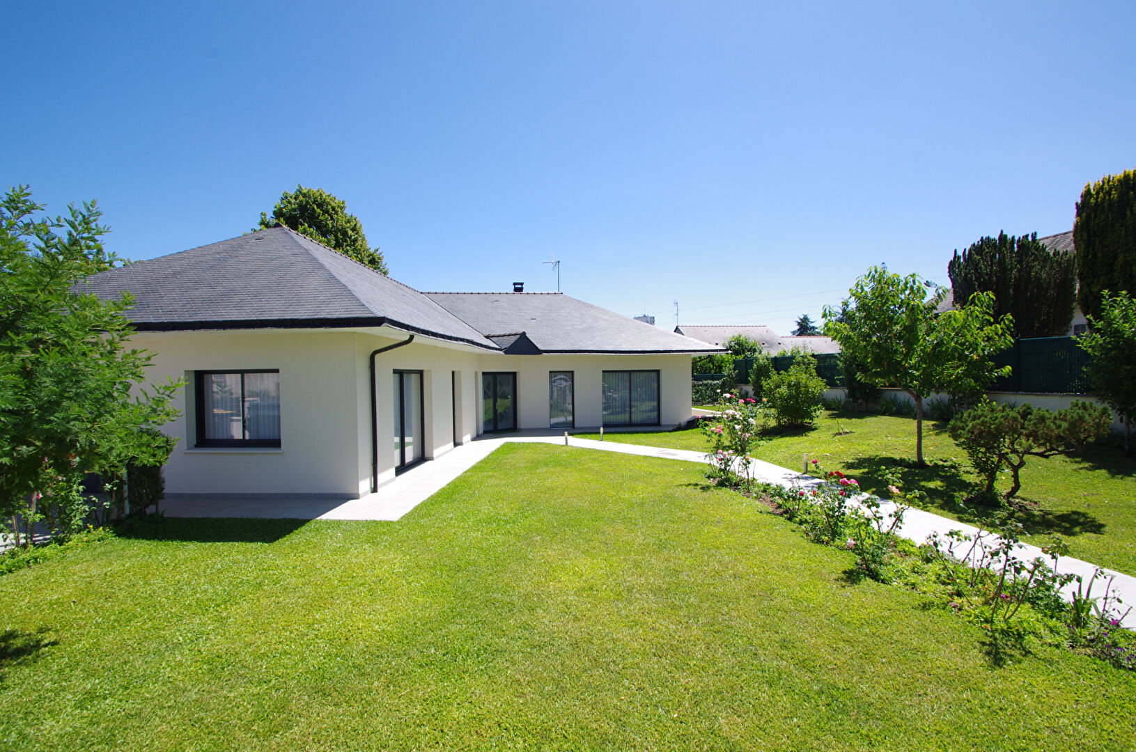 Agence immobilière de Nicole Joubert - Montreuil-Juigné