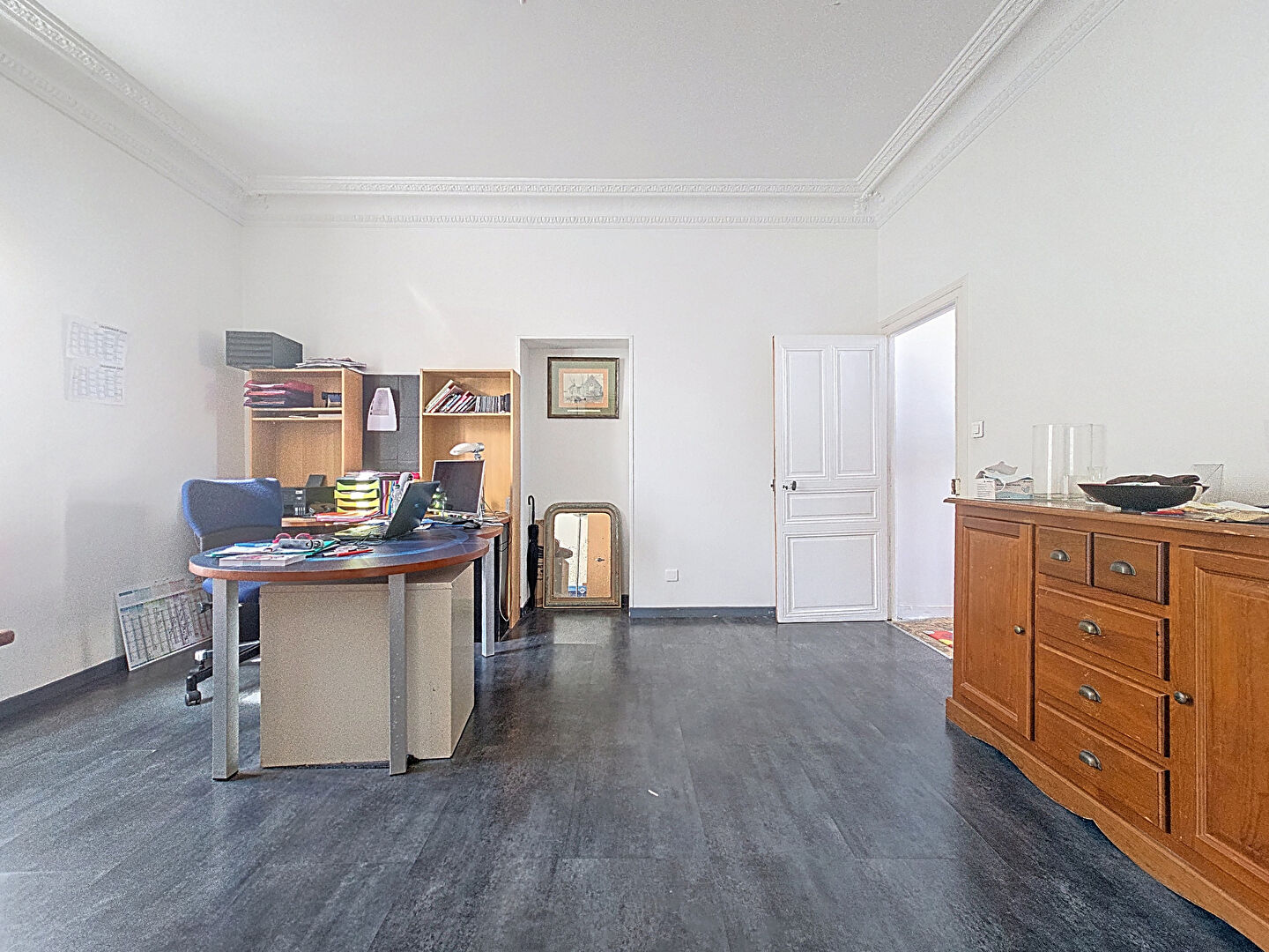 Studio à finir d&rsquo;aménager A vendre à TRELAZE avec cachet de l&rsquo;ancien et stationnement