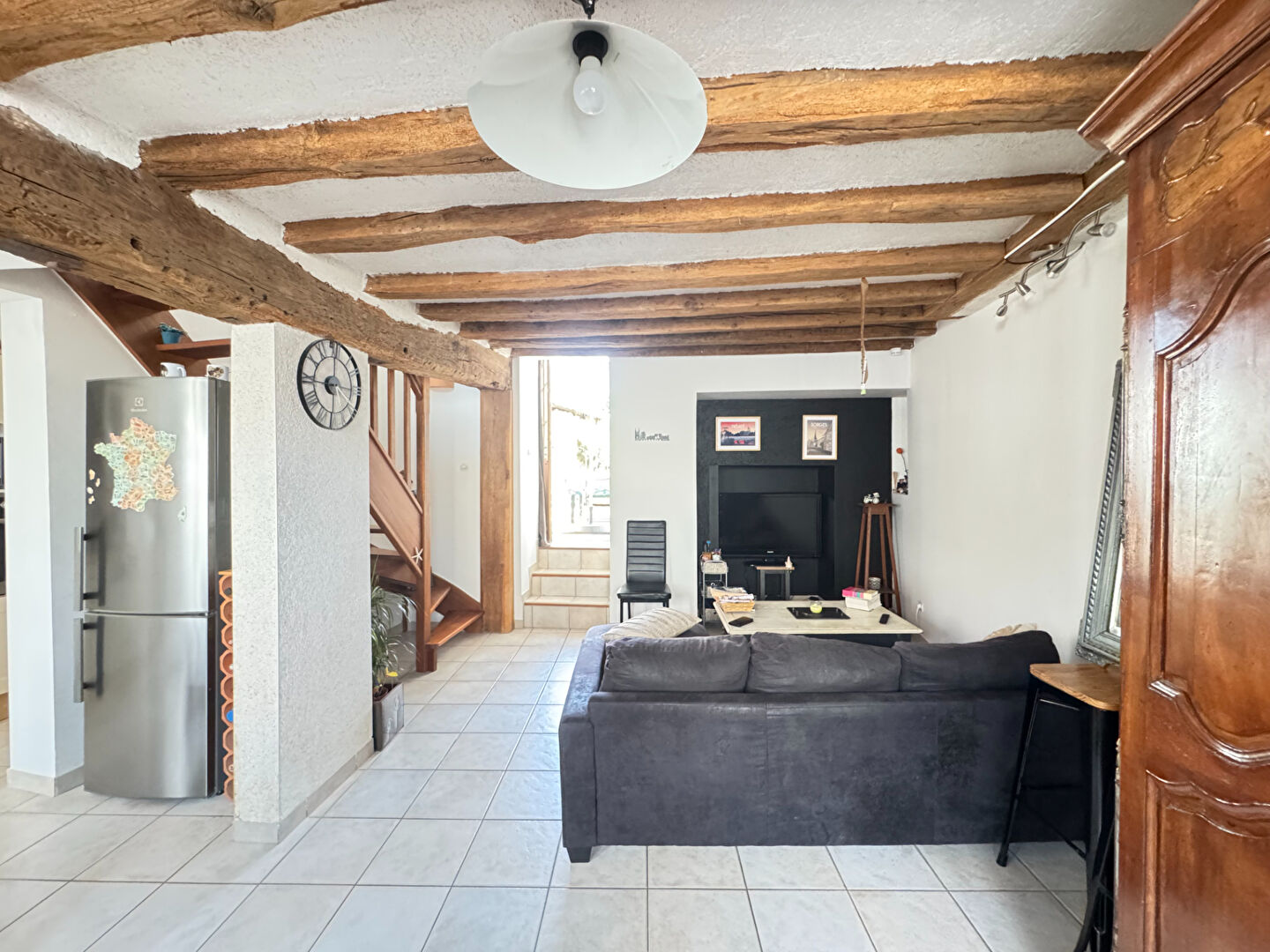 Maison à louer à Beaufort En Anjou, 3 chambres, jardin et garage