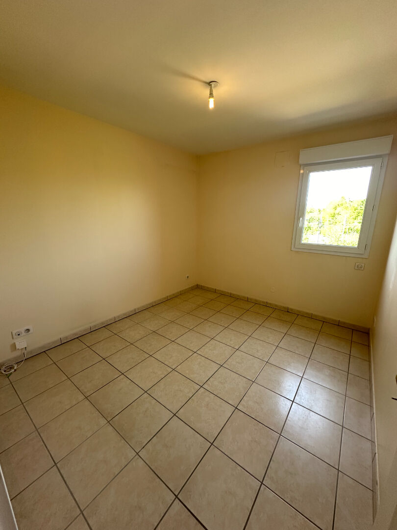 Photo APPARTEMENT SAINT JUST EN CHAUSSEE image 2/6