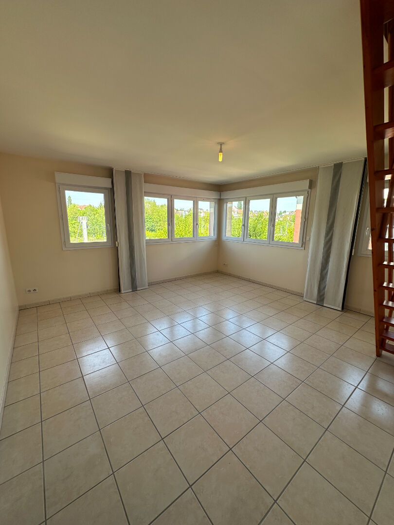 Photo APPARTEMENT SAINT JUST EN CHAUSSEE image 3/6