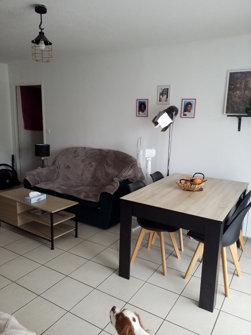 Agence immobilière de OFFICE B.