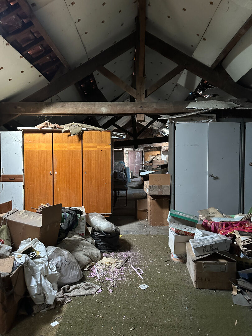 Photo Bien atypique à Saint-Just-en-Chaussée ? Ensemble immobilier rare alliant habitation, bureaux et bâtiments d'activité image 6/6