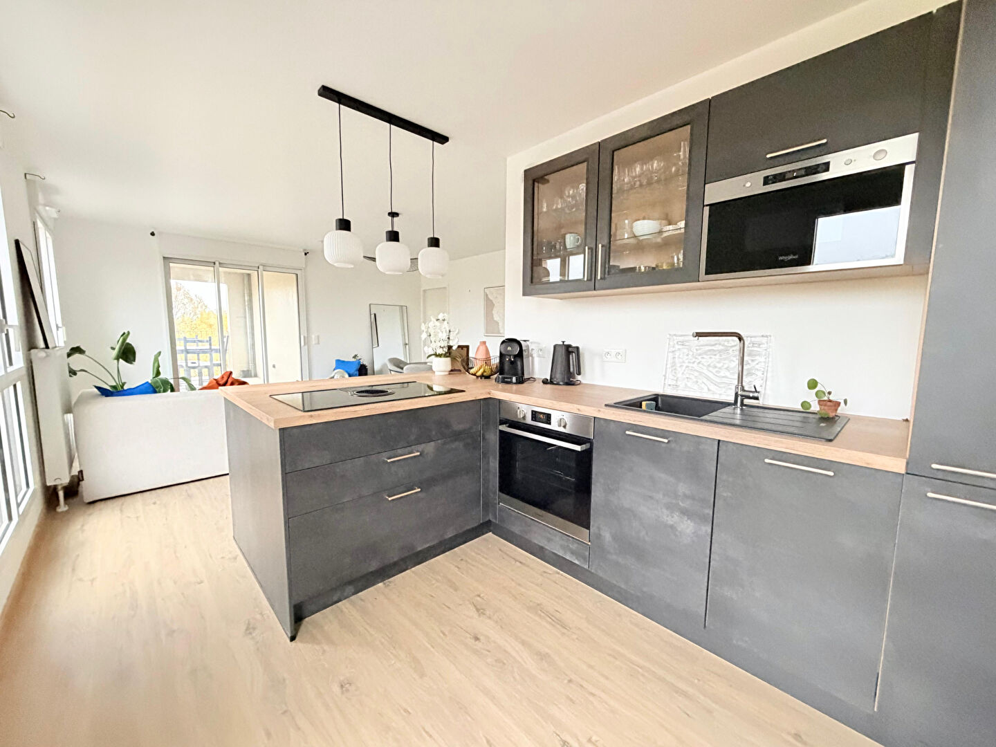 Photo CHARMANT TYPE 3 à LA COURROUZE ! image 2/6