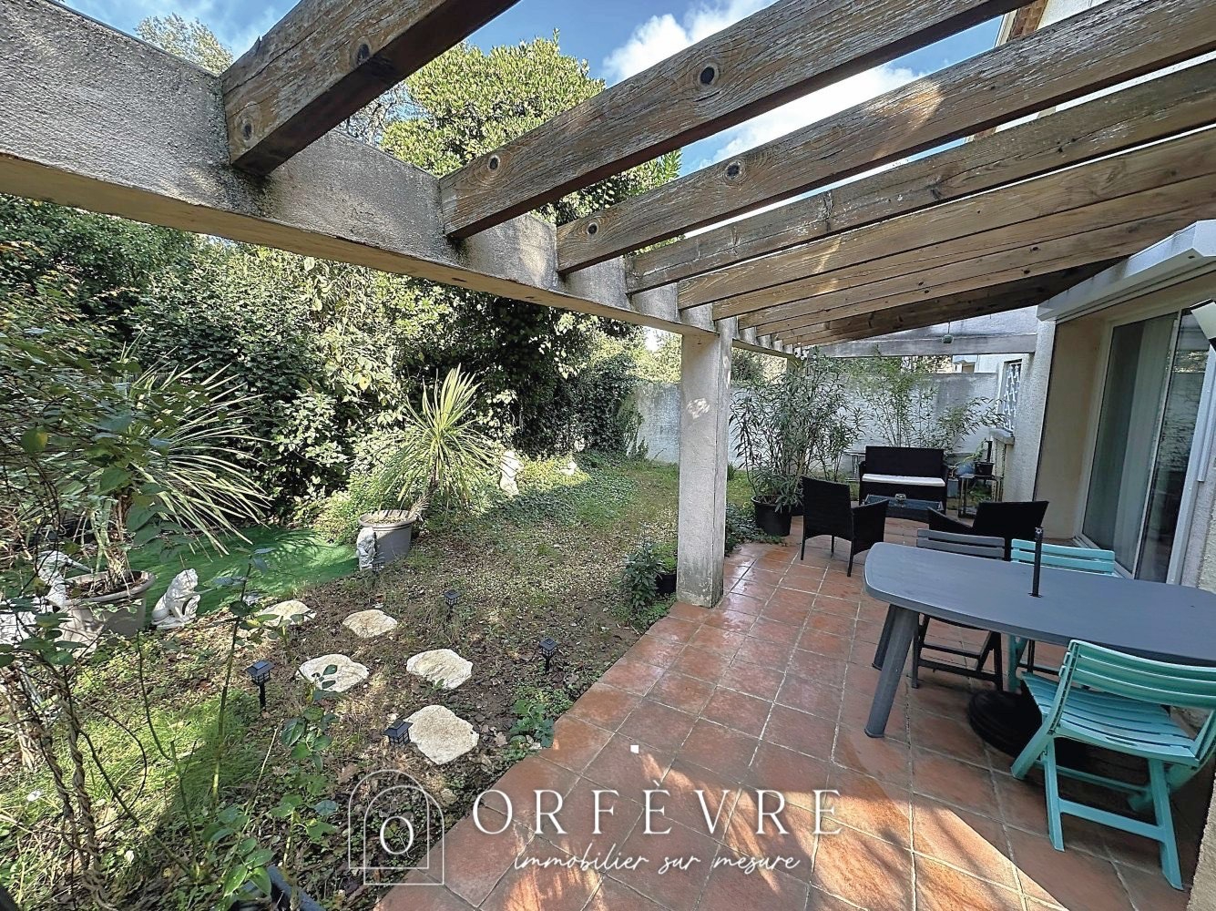 Rez de jardin maison meublée Castries - 3 pièce(s) - 57.1 m2