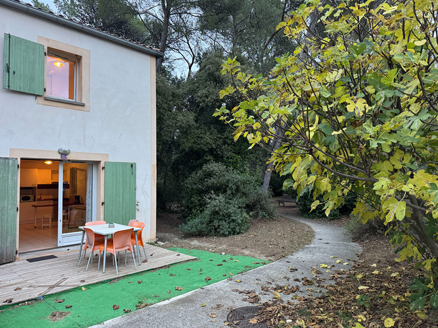 Charmante maisonnette avec jardin privatif  - résidence sécurisée avec piscine