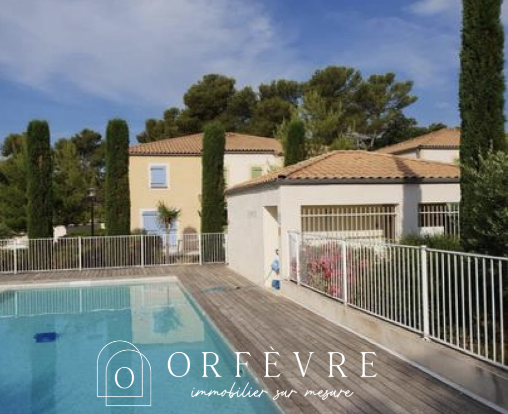 Charmante maisonnette avec jardin privatif  - résidence sécurisée avec piscine