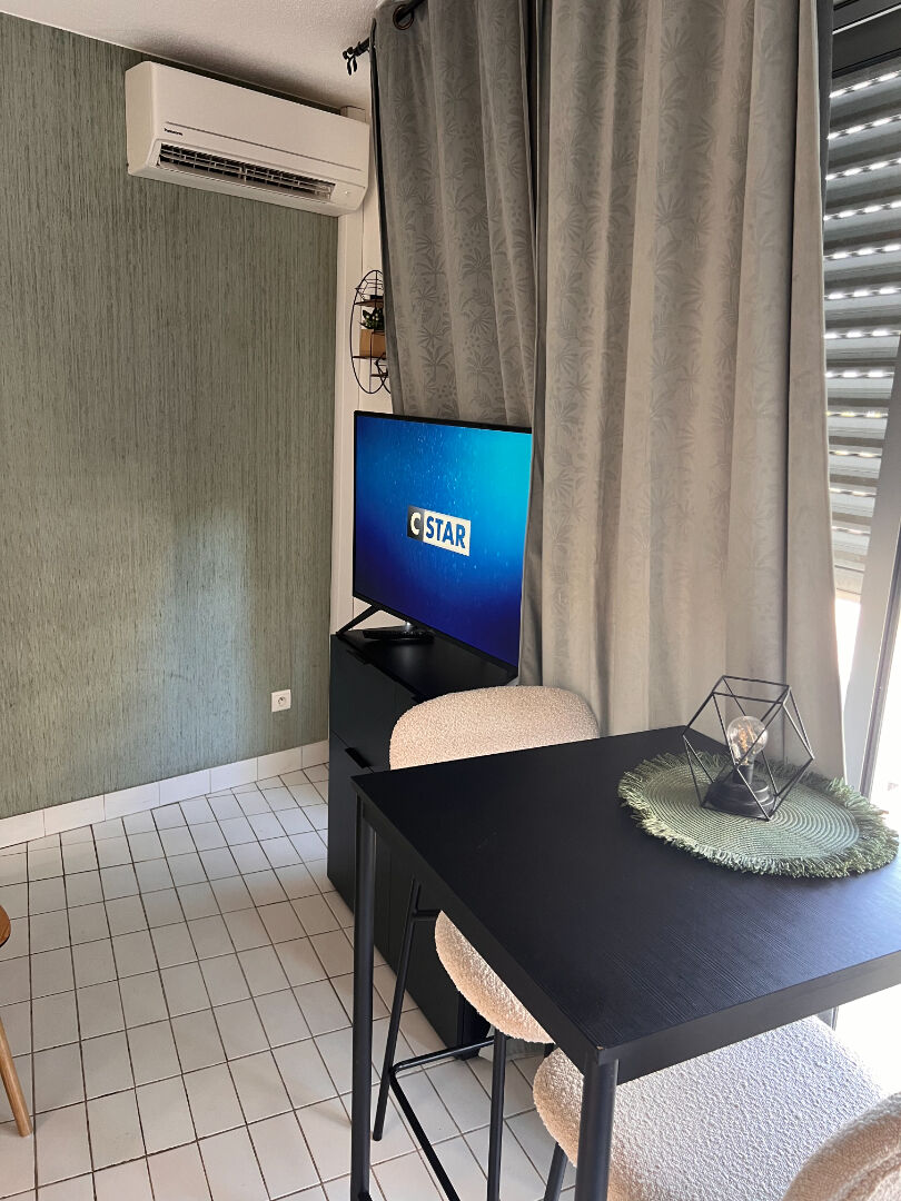 Photo Studio meublé première ligne mer avec parking image 3/5