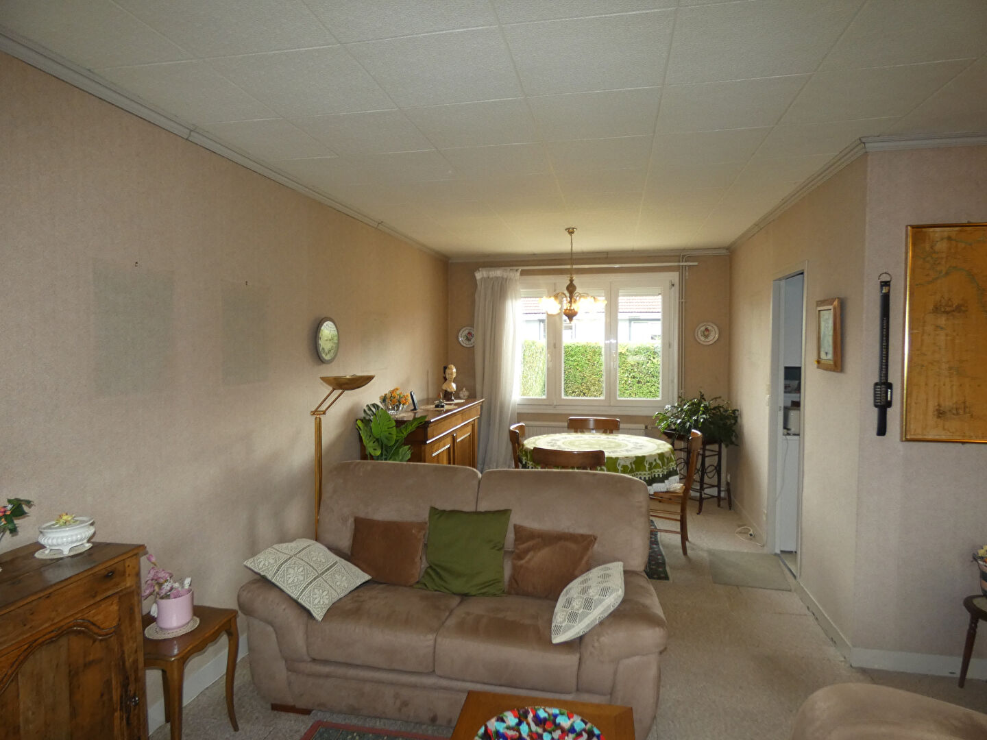 Photo Maison de plain pied avec garage et jardin image 3/6