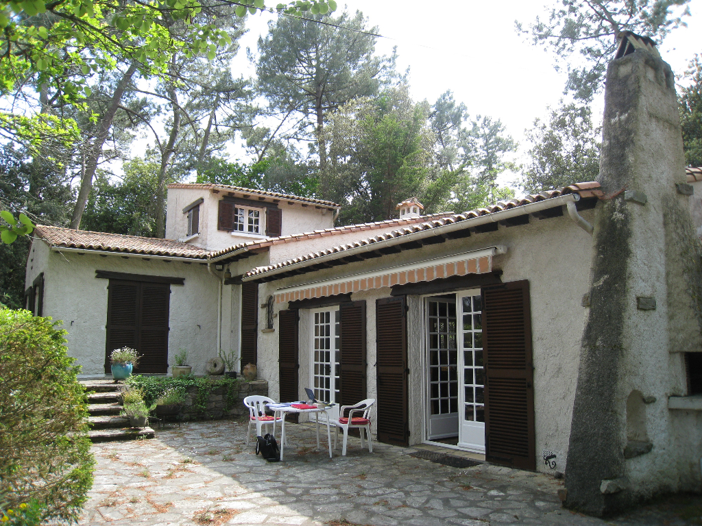 Maison Ronce Les Bains 6 pièce(s) 123 m2 Ronce-les-Bains 17390