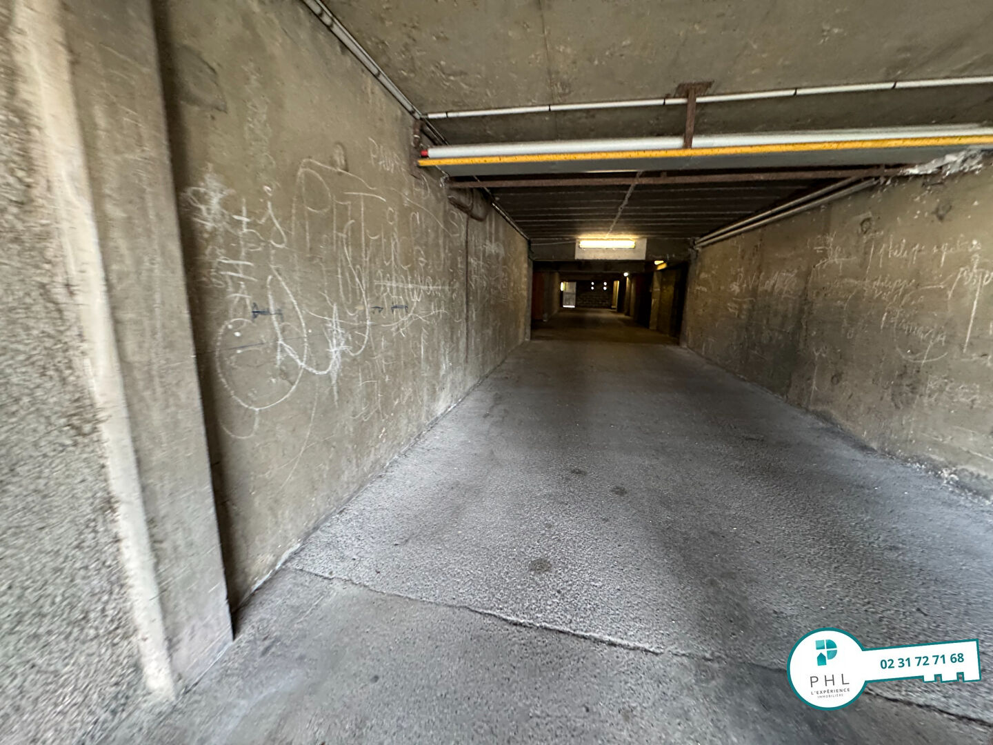 Photo GARAGE SECURISE HEROUVILLE SAINT CLAIR, 15 m² RESIDENCE IÉNA image 3/4