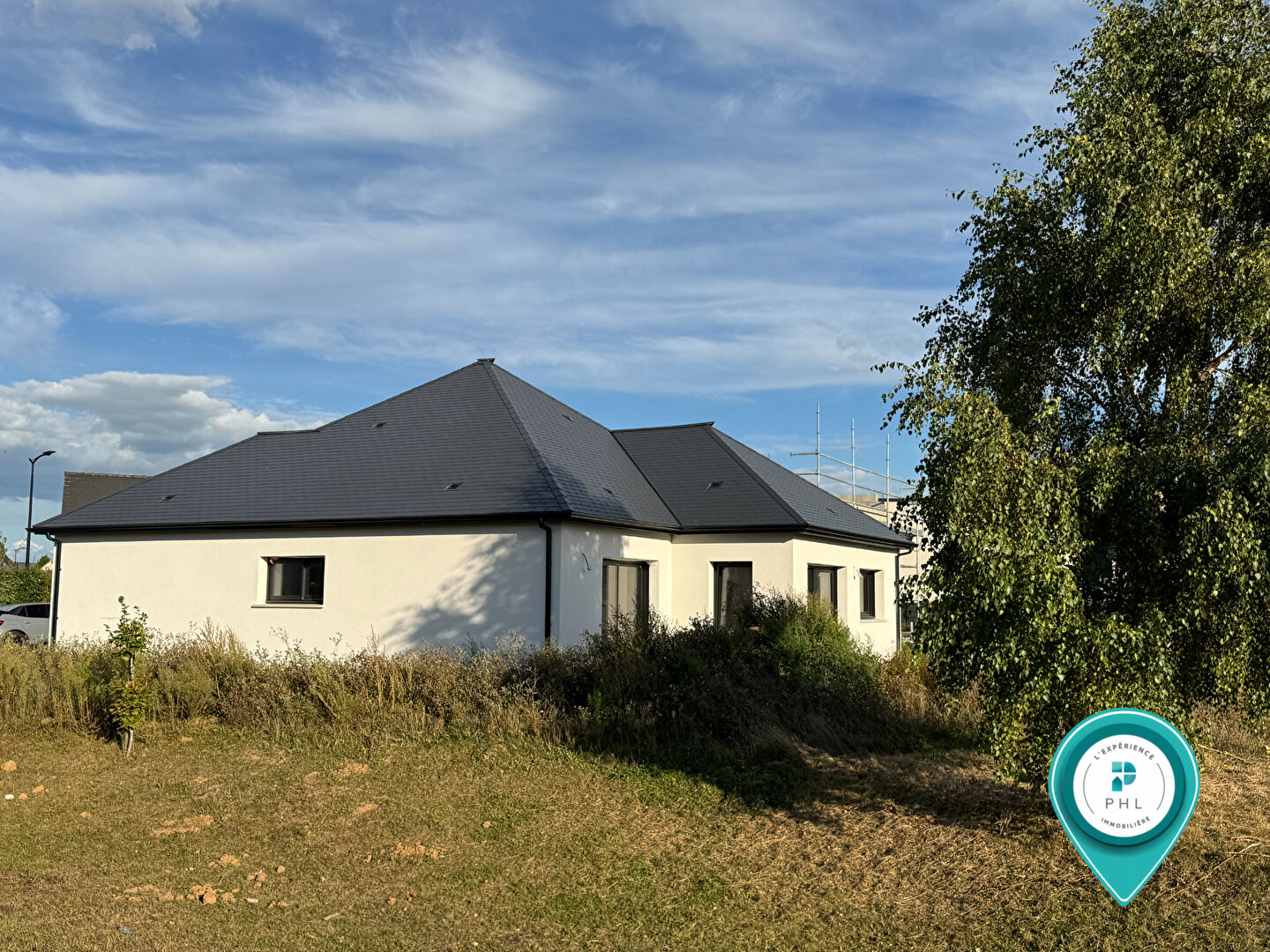 MAISON DE PLAIN-PIED EN COURS DE CONSTRUCTION 5 PIECES DE 104 M² AVEC GARAGE