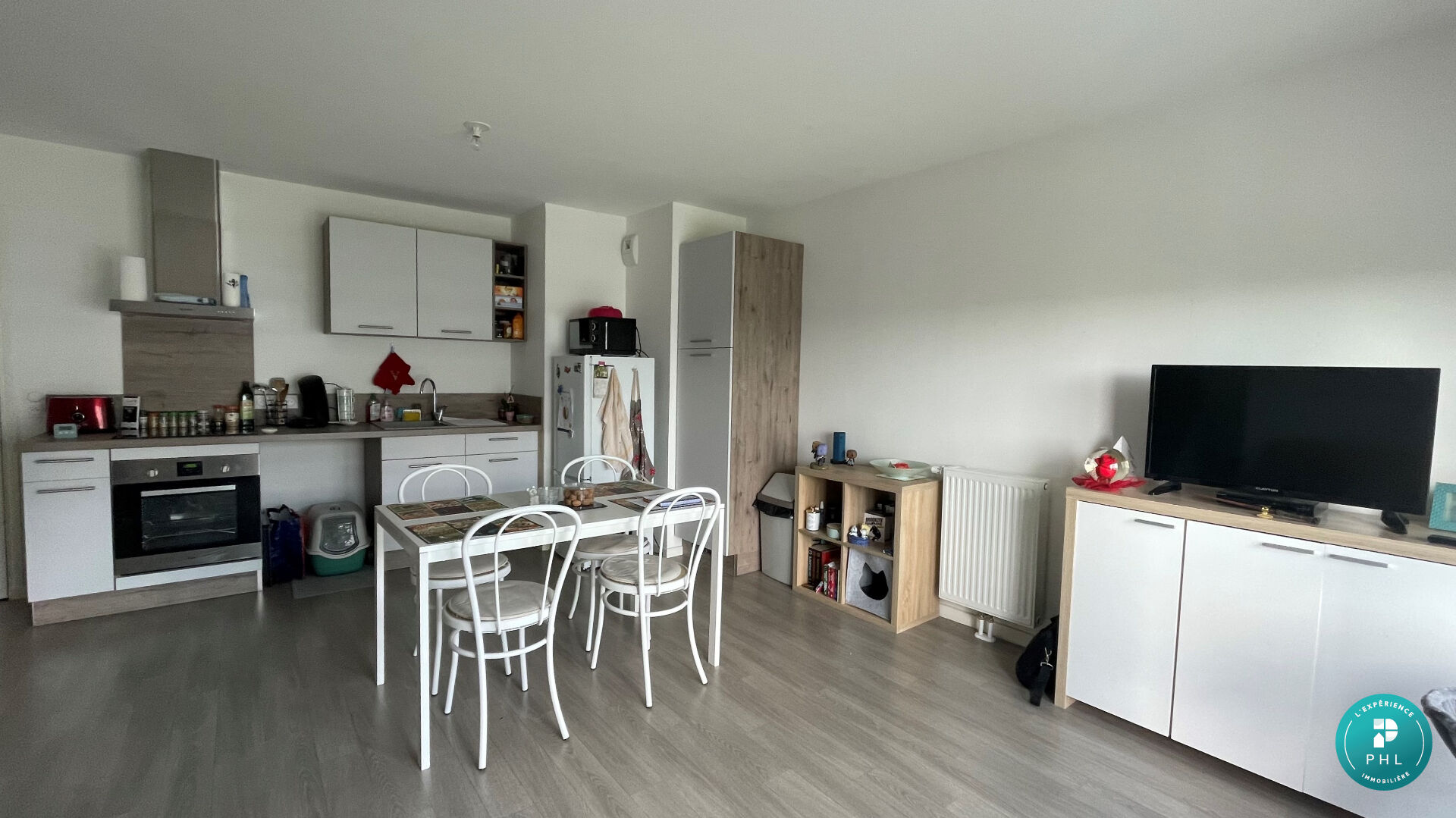 Photo APPARTEMENT RÉCENT DE 42 M² AVEC BALCON ET PARKING PRIVATIF EN SOUS-SOL image 2/6