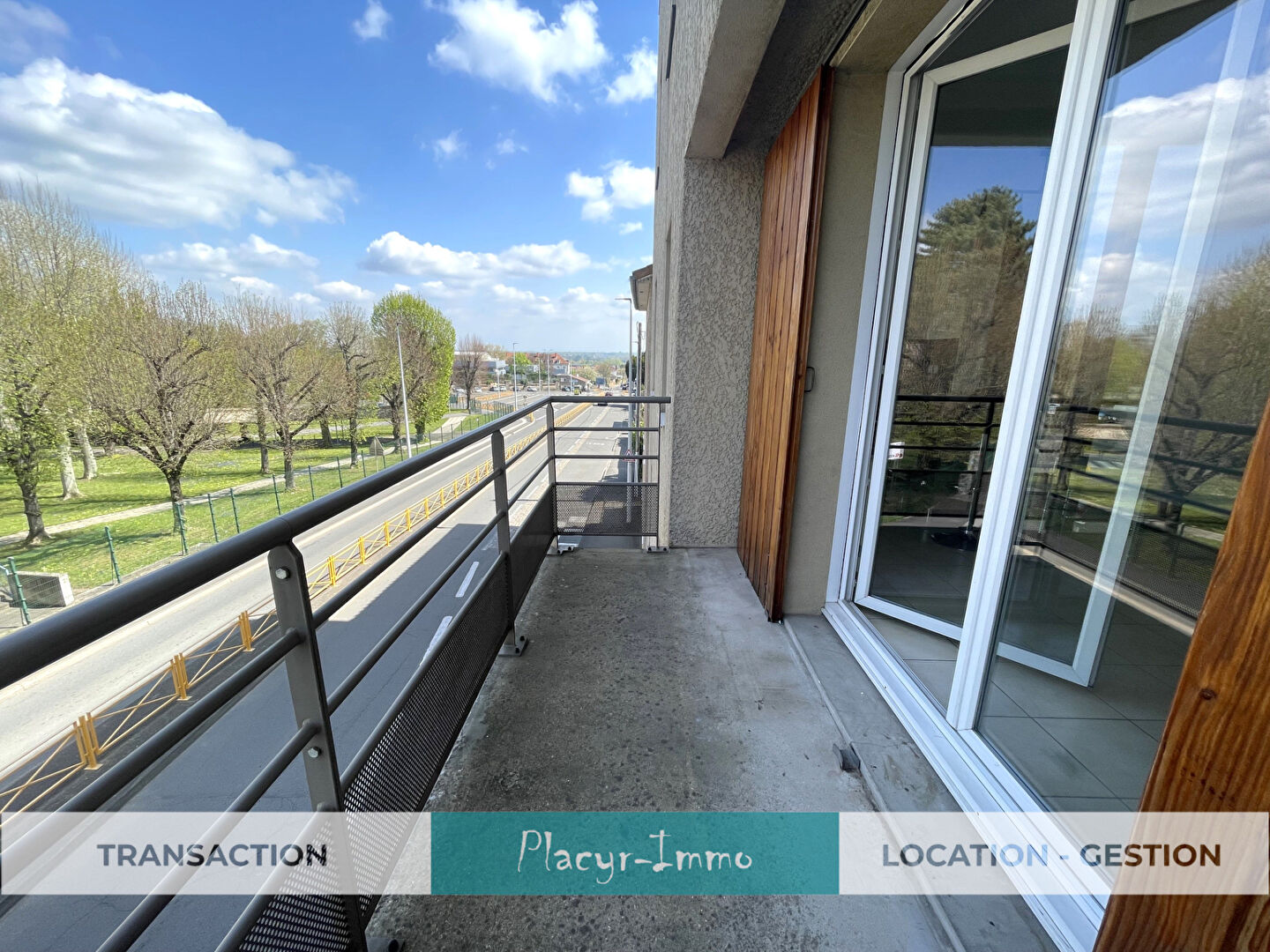 Appartement T2 avec balcon, cave et parking