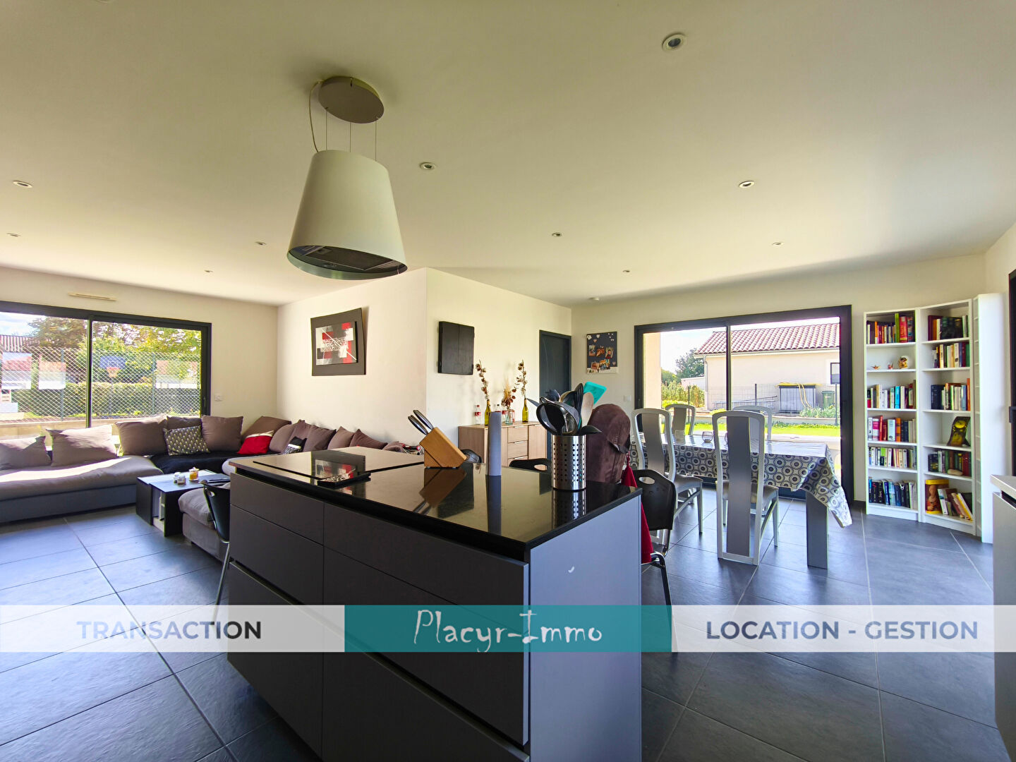 Photo Maison contemporaine de plain-pied à Bâgé-Dommartin image 3/6