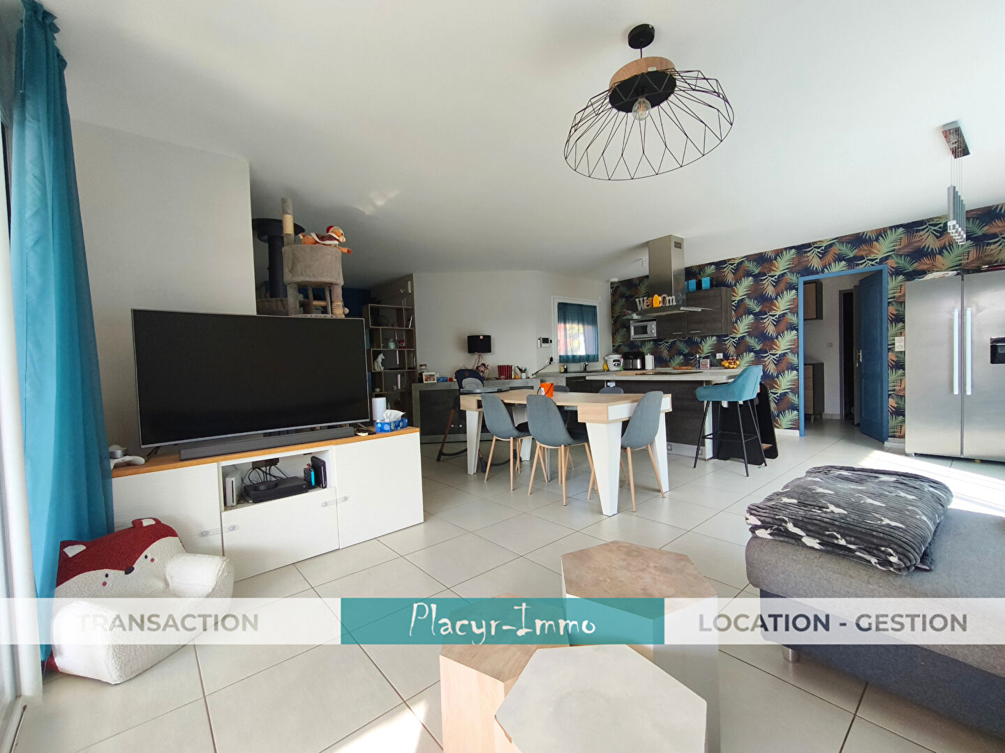 Photo EXCLUSIVITE - Maison plain-pied à CROTTET image 1/6