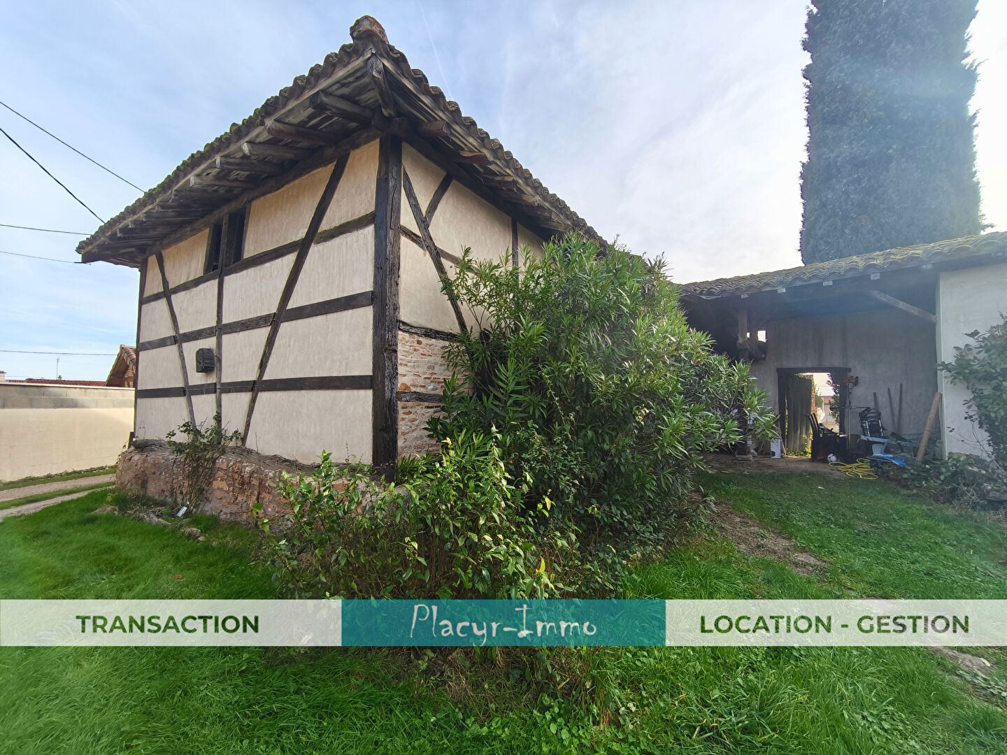 REPLONGES - Bâtisse à rénover