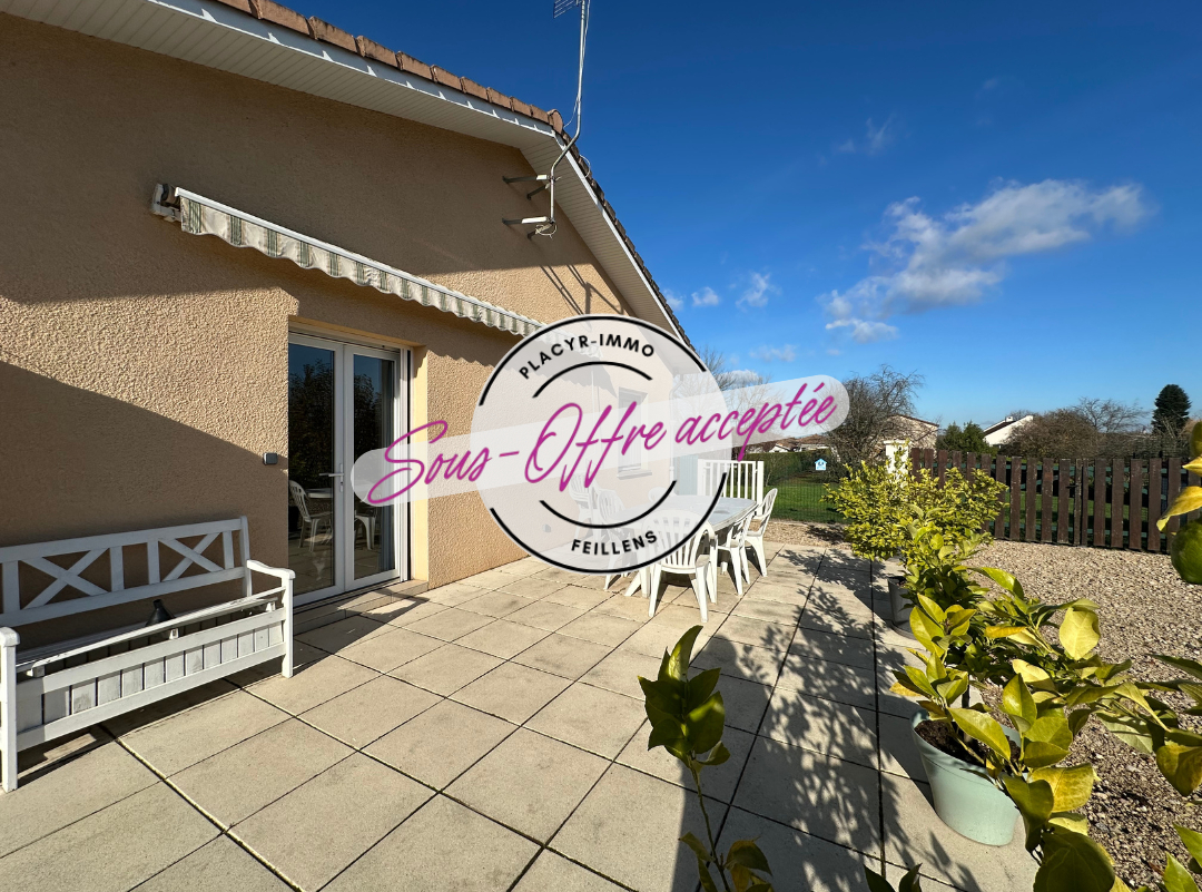 Maison de plain-pied proche du centre de Feillens