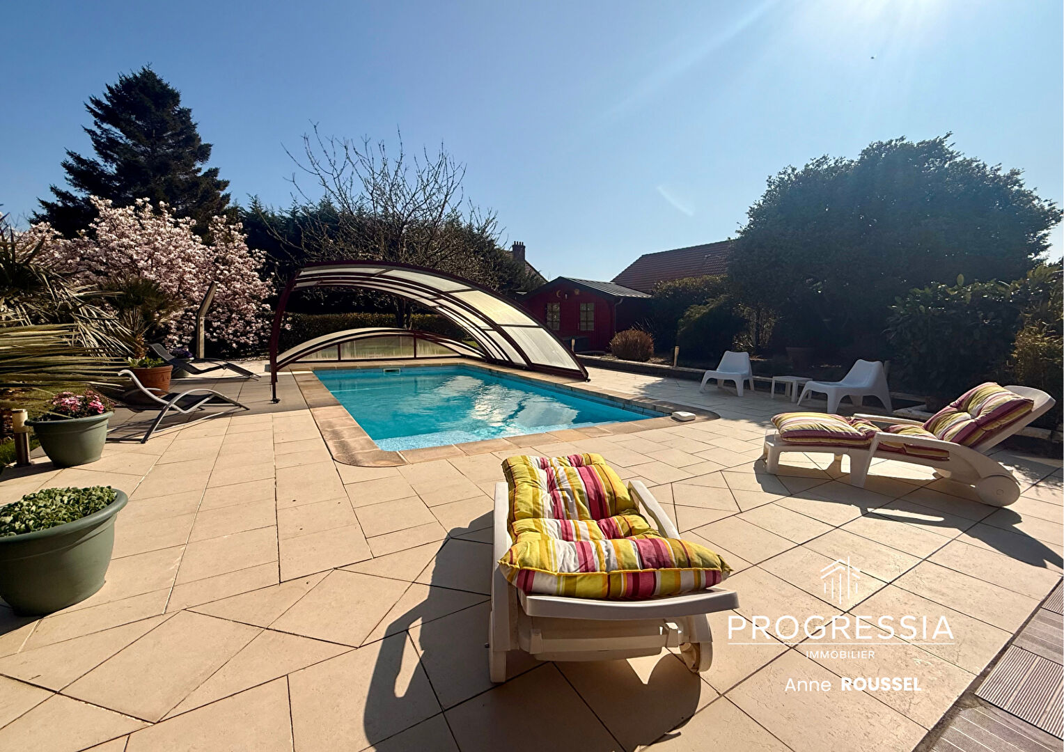 Progressia Immobilier - Saint Maclou La Brière - CHARME & ESPACE - Propriété de caractère avec dépendance, piscine et parc arboré