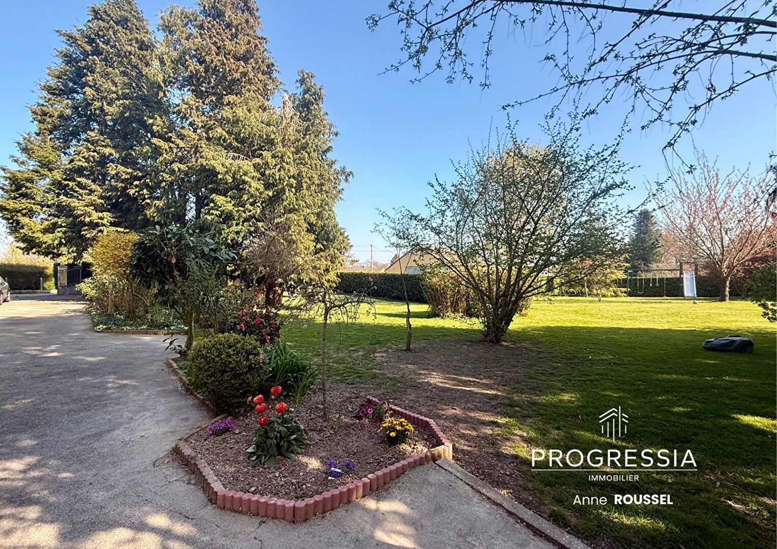 Progressia Immobilier - Saint Maclou La Brière - CHARME & ESPACE - Propriété de caractère avec dépendance, piscine et parc arboré