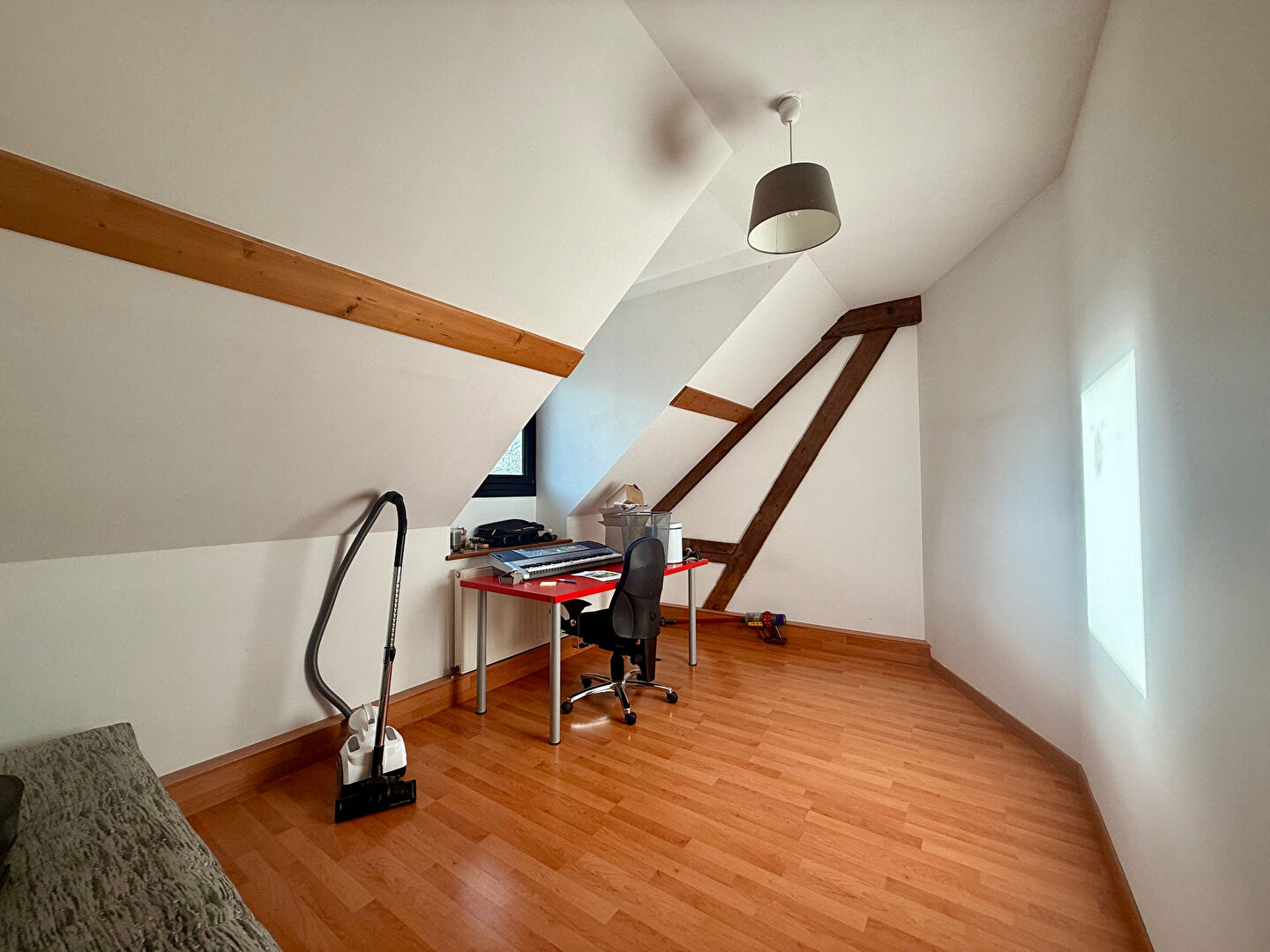 Progressia Immobilier - CRIQUETOT-L'ESNEVAL - CHARME & ESPACE - Maison familiale de 281 m² avec jardin et garage double