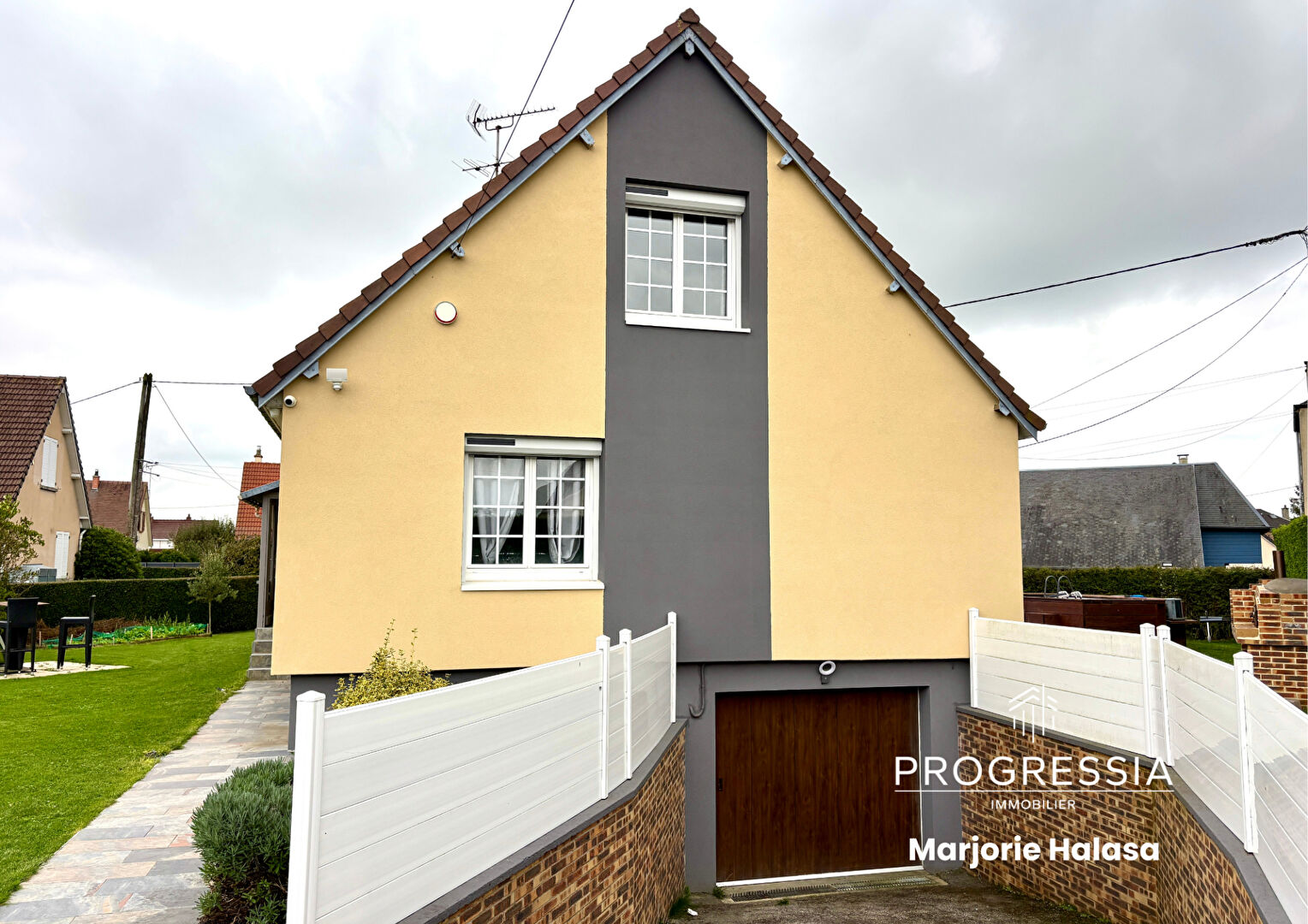 Progressia Immobilier - Maison à vendre à NOINTOT - 6 pièces, 5 chambres, bon état