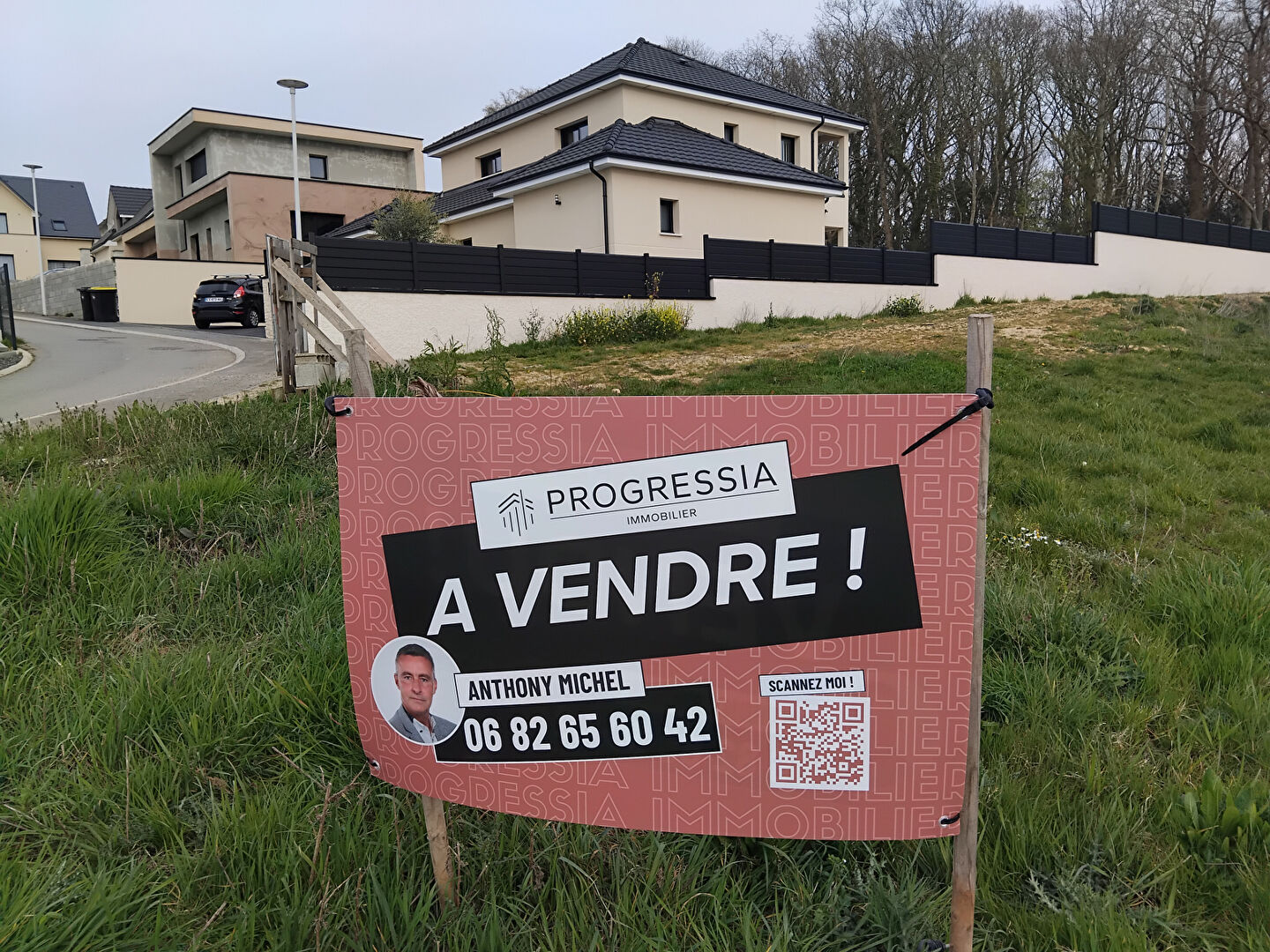 Fontaine La Mallet – Rare: Terrain libre de constructeur + Permis de construire Validé