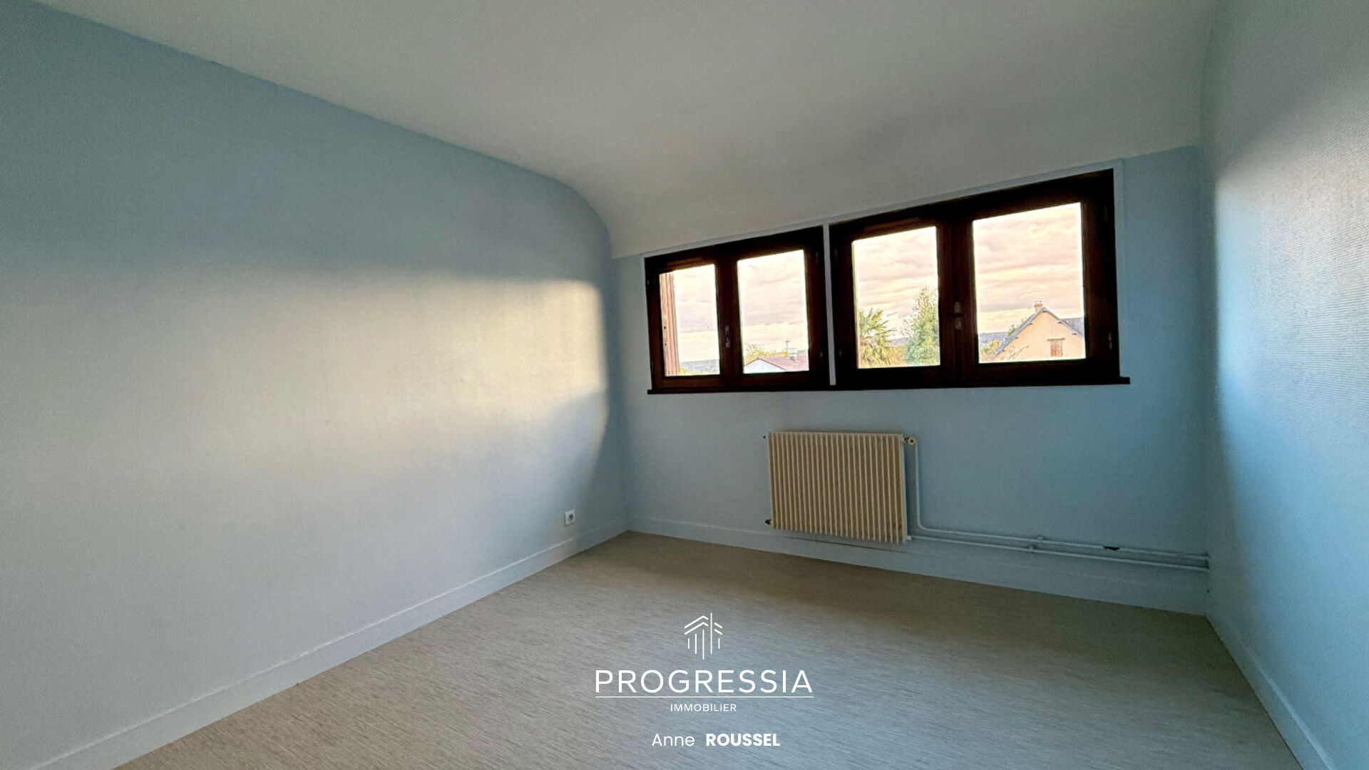 Progressia Immobilier - Norville - POTENTIEL / Maison à rénover - idéal investisseur ou résidence principale.