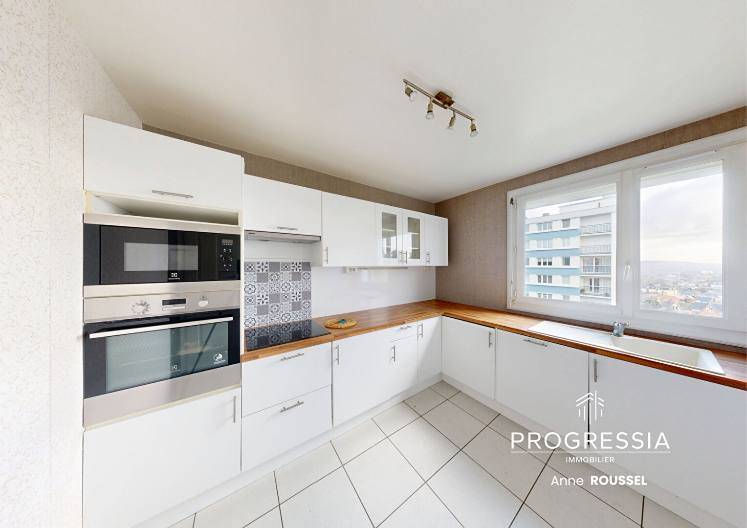 Fécamp – DERNIER ÉTAGE / GARAGE / EMPLACEMENT CALME