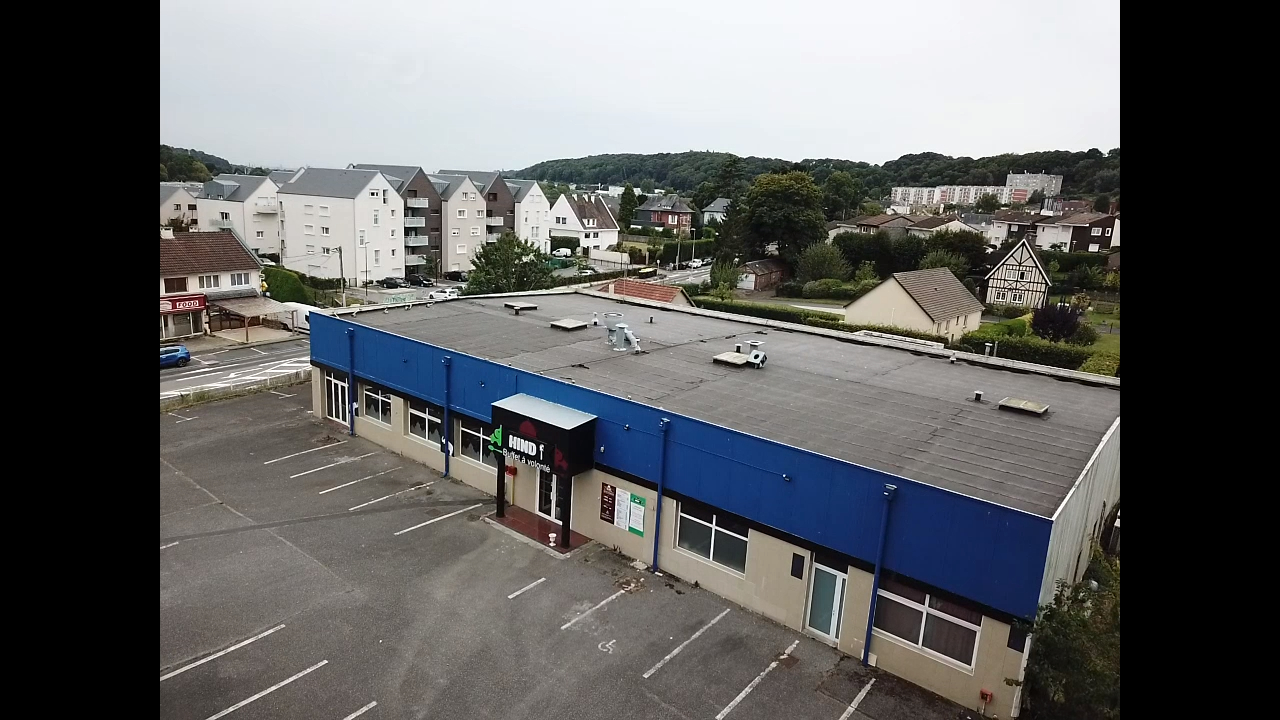 A vendre – Bâtiment commercial de 771 m2 – Secteur Montivilliers