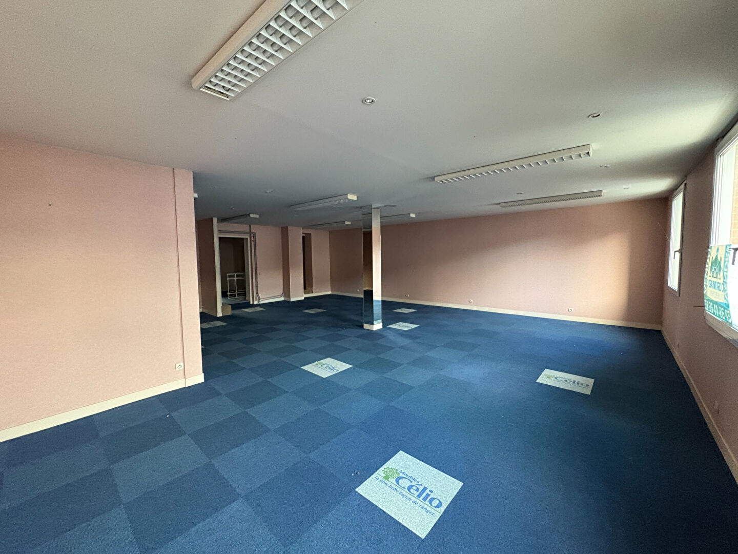 Progressia Immobilier - A VENDRE - Local commerciale de 487 m2 - Centre ville de Lillebonne