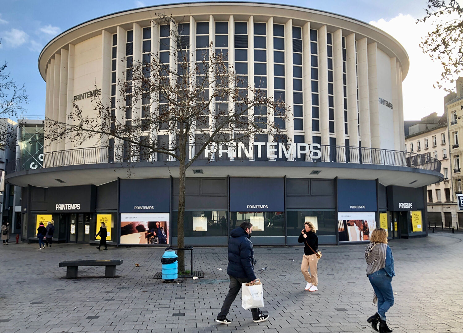 A louer – Local commercial de 165 m2 – Centre commercial René Coty Le Havre