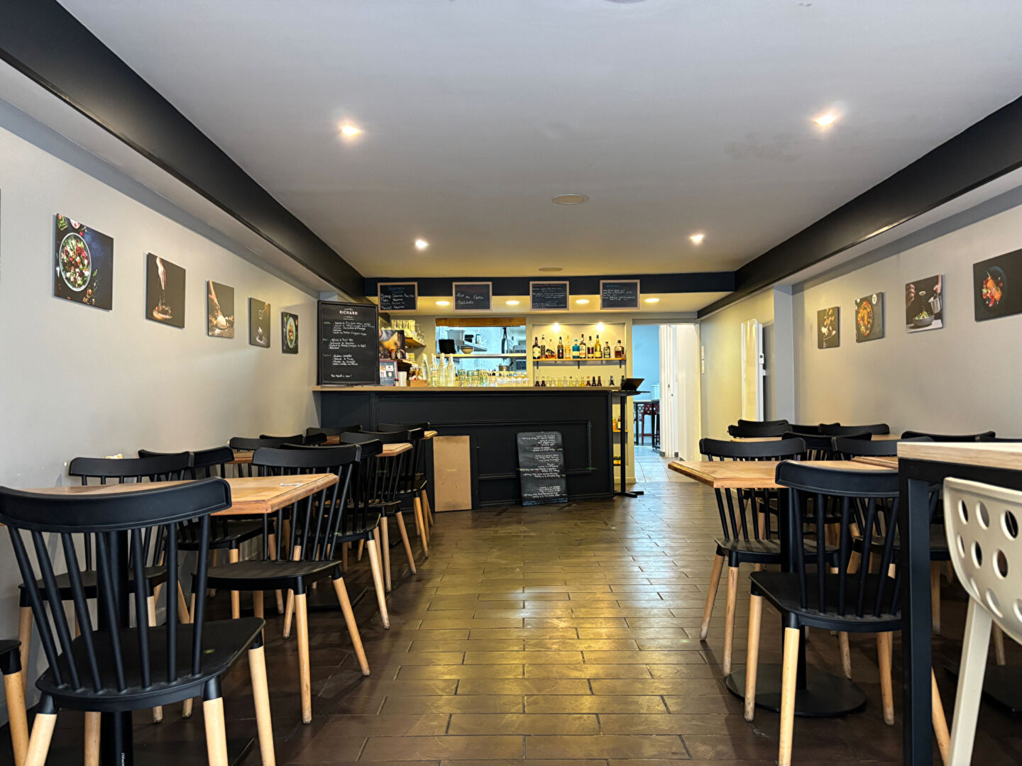 Photo Hyper Centre Beaumont/Oise - Local Commercial 3 pièces de 106 m² - Idéal Restaurant image 2/6