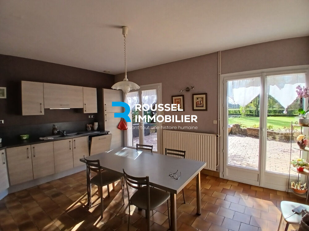 Belle propriété avec étang située à Ruaudin dans un hameau - 4 chambres