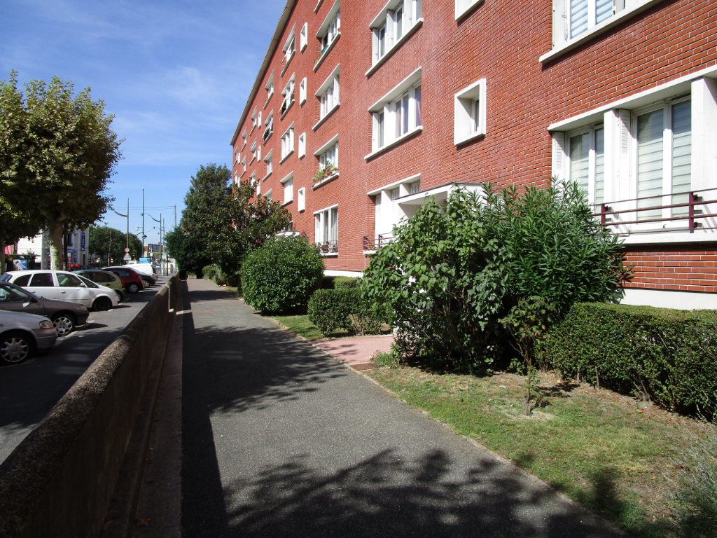 Place De La Basoche Pavillons Sous Bois PAVILLONS SOUS BOIS Les Pavillons-sous-Bois 93320