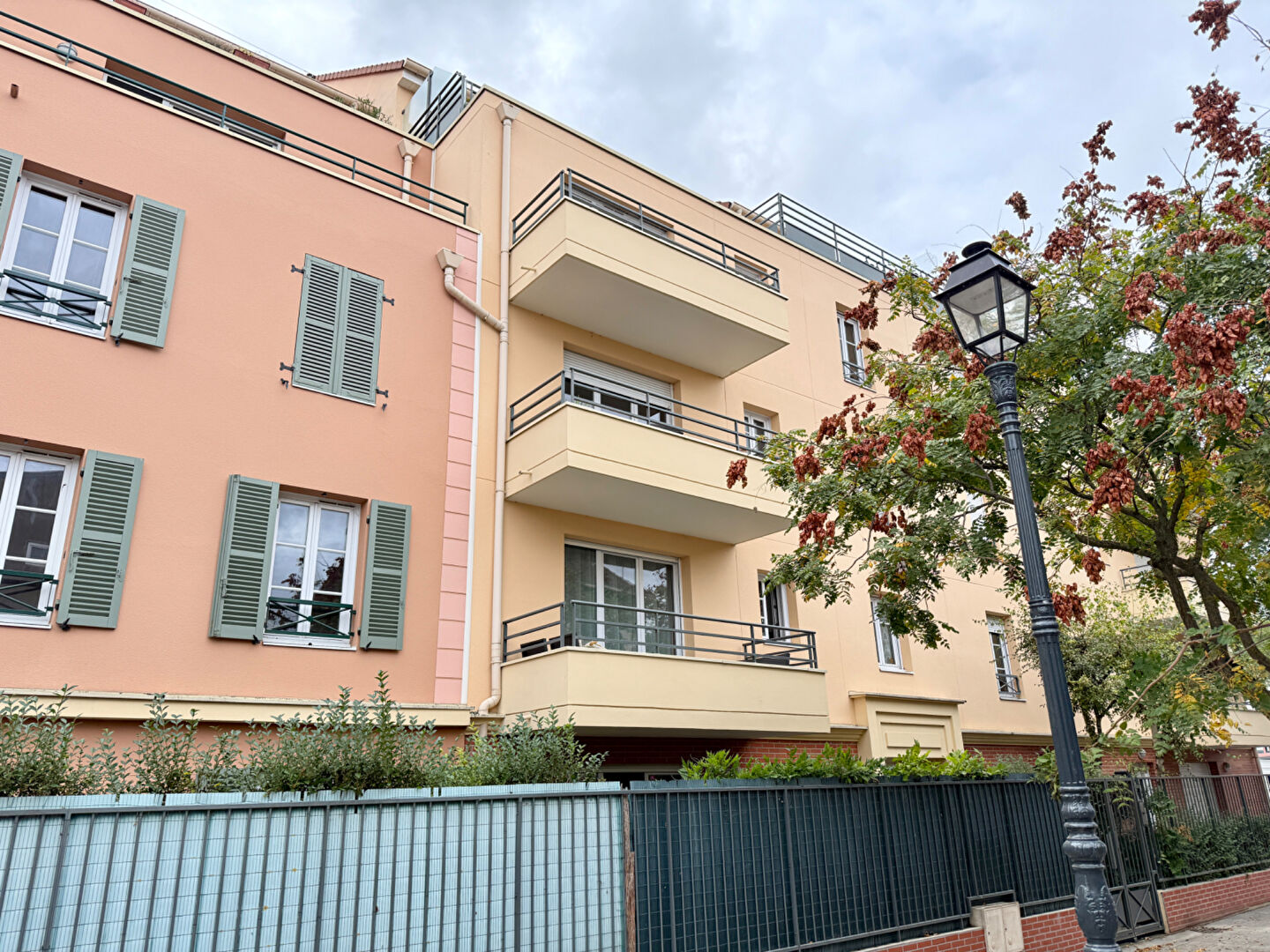 Agence immobilière de 
 SEGUR SOLUTIONS LA GARENNE - SEGUR SOLUTIONS 
