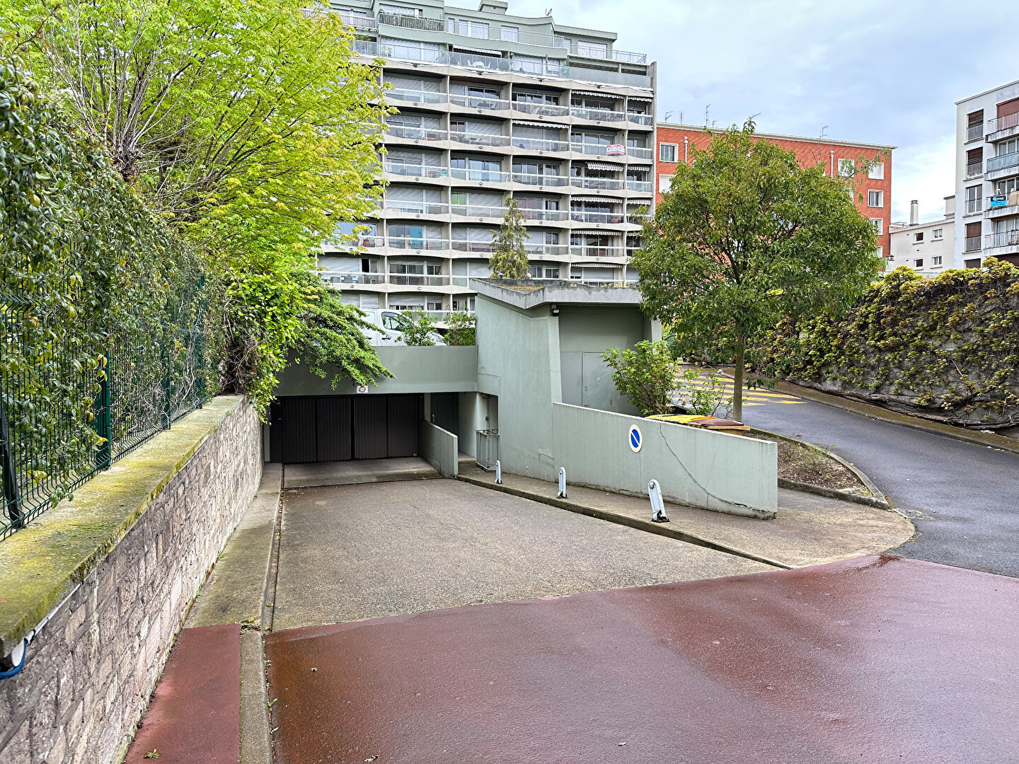 Agence immobilière de 
 SEGUR SOLUTIONS LA GARENNE - SEGUR SOLUTIONS 
